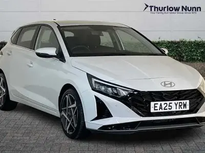 Used Hyundai i20 Premium 101 HP (74 kW) 2025 White Hatchback