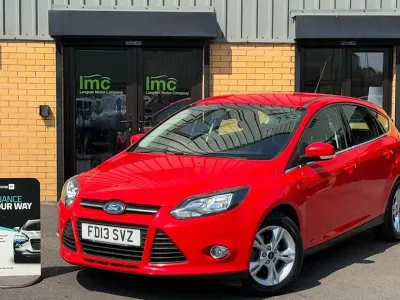 Used Ford Focus Zetec 2013 Red Hatchback