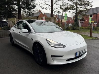White Used 2020 Tesla Model 3 Long Range AWD Sedan | £17,000 (Good price)