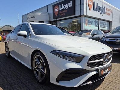 Begagnad Mercedes A200 Executive 163 HK (119 kW) 2023 Vit Sedan