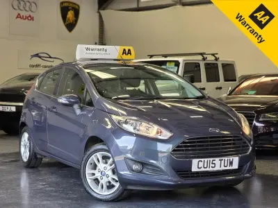Second-hand Ford Fiesta Zetec 2015 Gri Hatchback