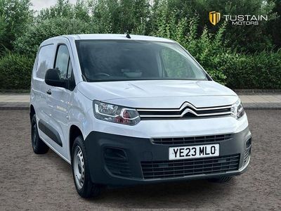 Usado Citroën Berlingo 100 HP (73 kW) 2023 Branco Monovolume