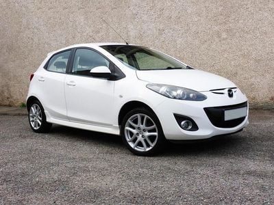 Used Mazda 2 Inclusive 100 HP (73 kW) 2012 White Hatchback