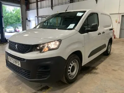 Used Peugeot Partner Premium 131 HP (96 kW) 2023 White MPV