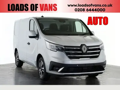 New Renault Trafic 2025 Grey MPV