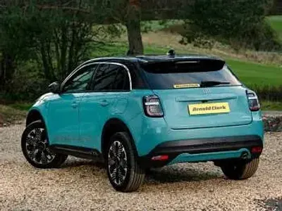 New Fiat 600 La Prima 100 HP (73 kW) 2026 Blue SUV