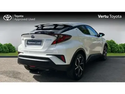 Used Toyota C-HR Design 122 HP (89 kW) 2021 White SUV