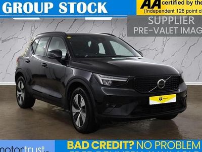 Begagnad Volvo XC40 Plus 2023 Svart SUV