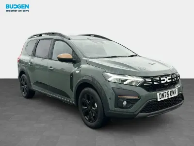 Used Dacia Jogger Extreme 141 HP (103 kW) 2025 Green MPV