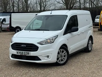 Used Ford Transit Connect Limited 120 HP (88 kW) 2018 White MPV