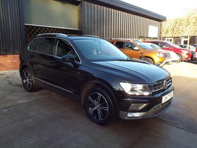 Black Used 2017 VW Tiguan SE SUV | £9,495 (A bit pricey)