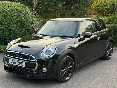Used Mini Cooper S Hatch 192 HP (141 kW) 2018 Black Hatchback