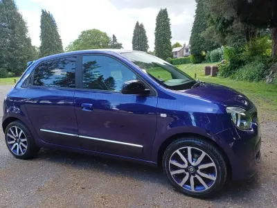 Begagnad Renault Twingo Iconic 2016 Lila Halvkombi