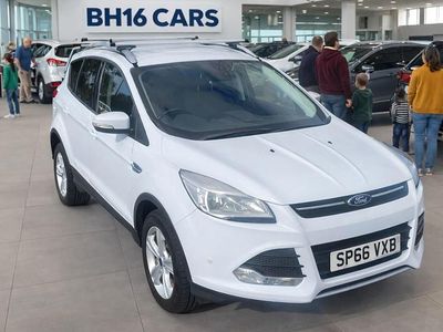 Used Ford Kuga Zetec 150 HP (110 kW) 2017 White SUV