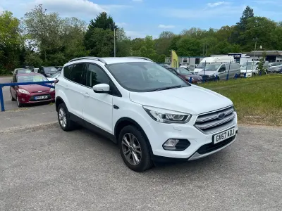 Używany Ford Kuga Titanium 120 KM (88 kW) 2017 Biały SUV