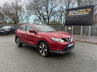 Used Nissan Qashqai N-TEC 110 HP (80 kW) 2015 Red SUV