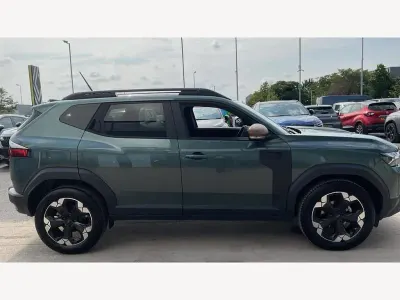 Used Dacia Duster Extreme 130 HP (95 kW) 2025 Green SUV