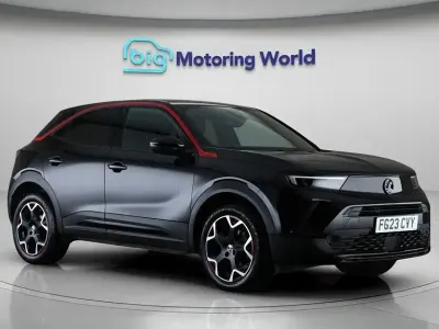 Używany Vauxhall Mokka S 100 KM (73 kW) 2023 Czarny SUV