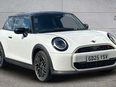 Used Mini Cooper Exclusive 150 kW (204 HP) 2025 White Hatchback