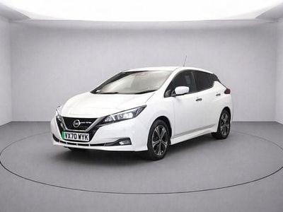 Begagnad Nissan Leaf N-Connecta 110 kW (150 HK) 2020 Halvkombi