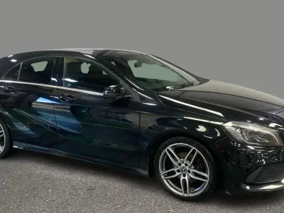Begagnad Mercedes A180 AMG Line Premium 122 HK (89 kW) 2018 Svart Halvkombi