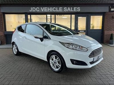 White Used 2016 Ford Fiesta Zetec Hatchback | £4,490 (Fair price)