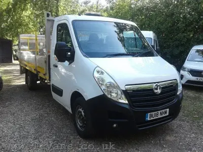 Used Vauxhall Movano 130 HP (95 kW) 2018 White MPV
