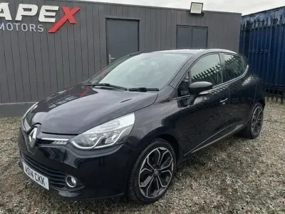 Used Renault Clio IV Dynamique 90 HP (66 kW) 2015 Black Hatchback