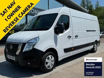Used Nissan Interstar Tekna 135 HP (99 kW) 2024 White Van