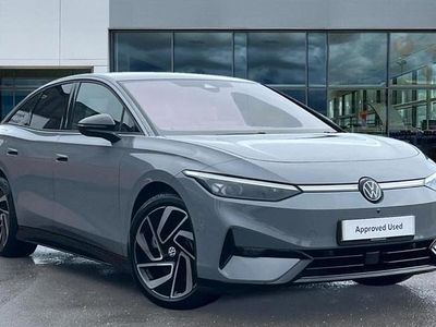 Moonstone grey Used 2024 VW ID.7 Pro Hatchback | £31,791 (Fair price)