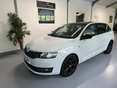 Used Skoda Rapid Sport 2015 White Hatchback