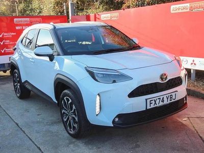White Used 2024 Toyota Yaris Cross Design SUV | £21,995 (Fair price)