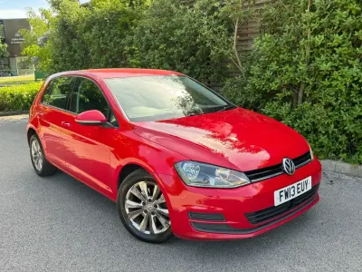 Używany VW Golf VII SE 2013 Czerwony Hatchback