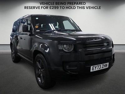 Usado Land Rover Defender HSE Dynamic 300 HP (220 kW) 2023 Preto SUV