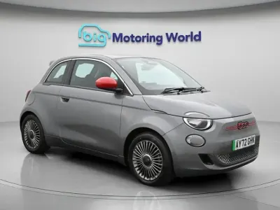 Used Fiat 500e Red 86 kW (118 HP) 2022 Hatchback