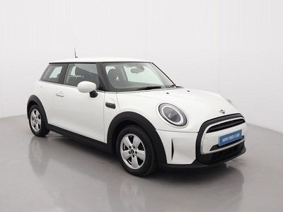 Used Mini Cooper Classic 134 HP (98 kW) 2024 White Hatchback