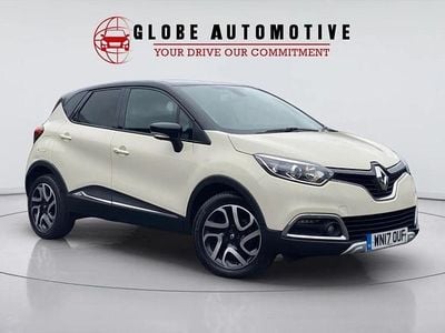 Used Renault Captur Signature 110 HP (80 kW) 2017 Cream/black SUV