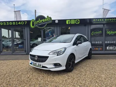 Used Vauxhall Corsa Edition 100 HP (73 kW) 2015 White Hatchback