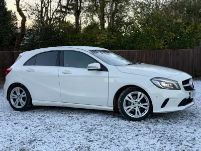Używany Mercedes A200 Premium 136 KM (100 kW) 2016 Biały Hatchback