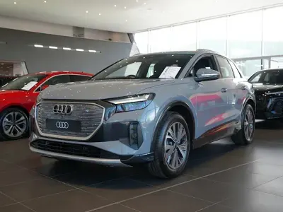 Nouă Audi Q4 e-tron Sport 210 kW (286 CP) 2026 SUV