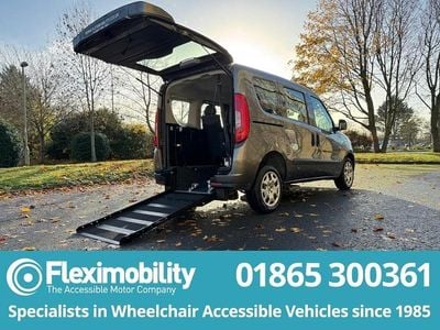 Used Fiat Doblò 95 HP (69 kW) 2019 Grey MPV