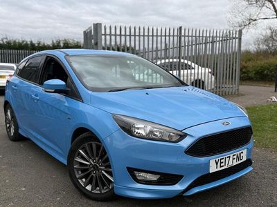 Used Ford Focus ST-Line 125 HP (91 kW) 2017 Blue Hatchback
