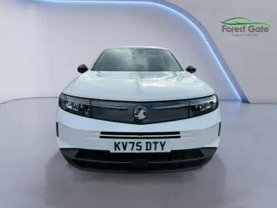 Used Vauxhall Grandland X Design Edition 134 HP (98 kW) 2025 White SUV