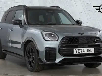 Used Mini Countryman 215 HP (158 kW) 2024 Green SUV