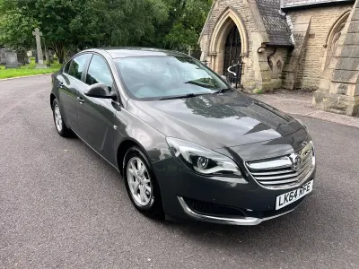 Used Vauxhall Insignia Design Edition 163 HP (119 kW) 2014 Grey Hatchback