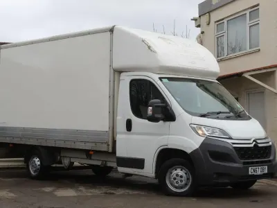 Usado Citroën Relay 130 HP (95 kW) 2017 Branco Van