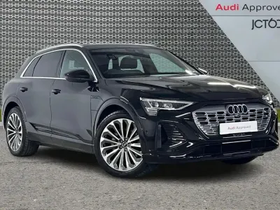 Usado Audi Q8 e-tron S-Line 250 kW (340 HP) 2023 Preto SUV