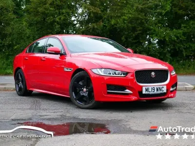 Used Jaguar XE R-Sport 200 HP (147 kW) 2019 Red Sedan
