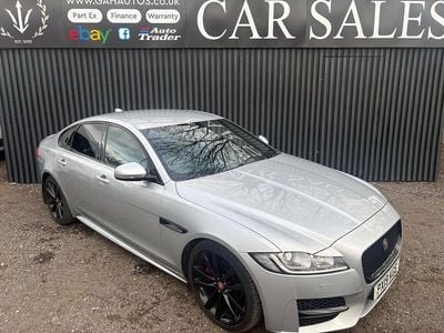 Used Jaguar XF R-Sport 180 HP (132 kW) 2019 Silver Sedan