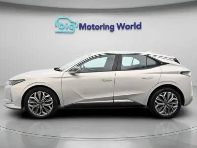 Usado DS Automobiles DS4 Trocadero 131 CV (96 kW) 2022 Blanco SUV